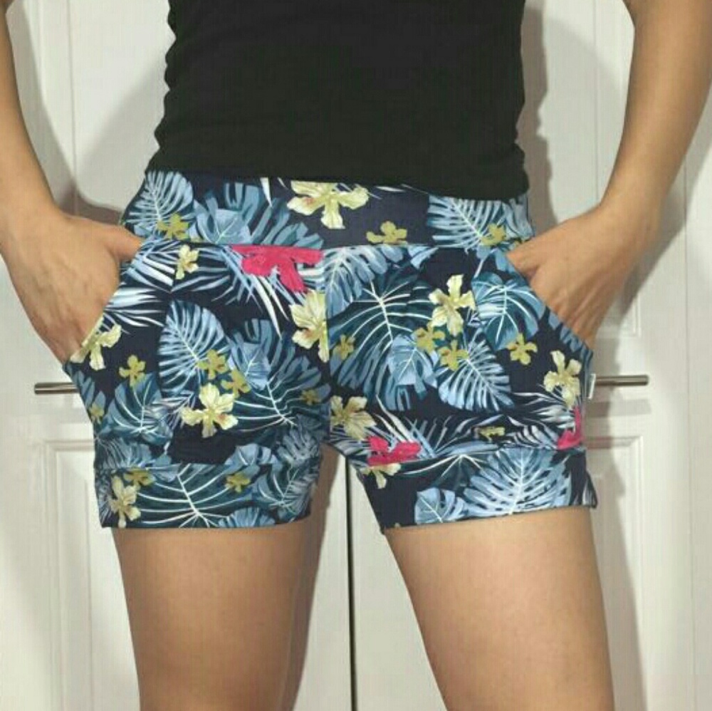 NWOT Women's shorts